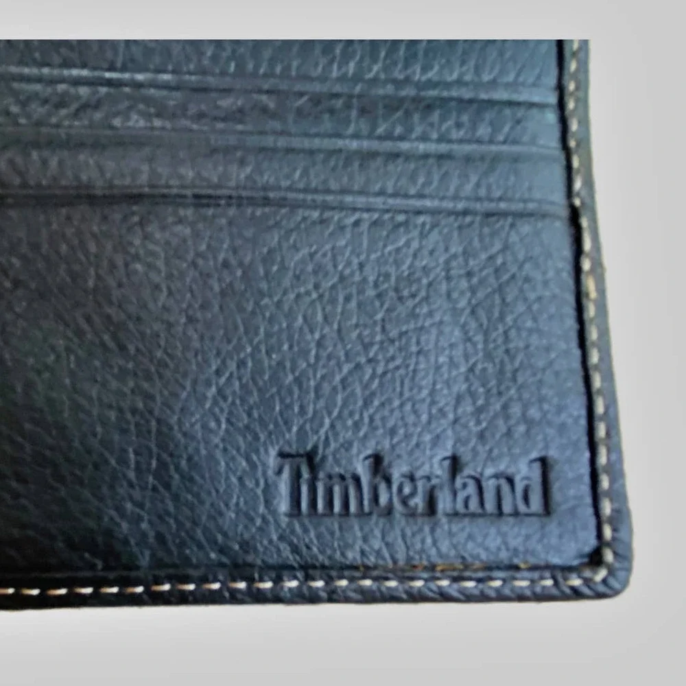 Timberland black pebbled leather wallet bifold for cards cash ID sleeve